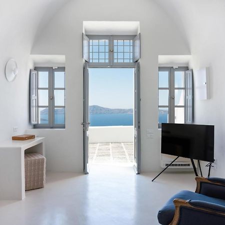 Inspire Santorini Luxury Villas Тира Экстерьер фото