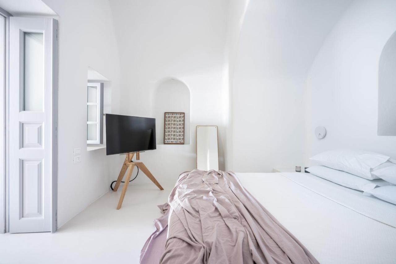 Inspire Santorini Luxury Villas Тира Экстерьер фото